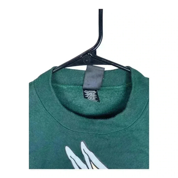 Vintage Christmas Looney Tunes Bugs Bunny Crewneck Size Medium Green 1994 Warner - Picture 7 of 12